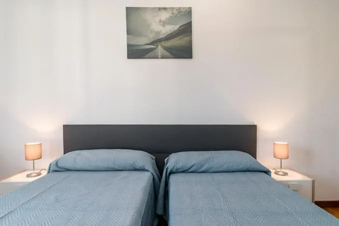 Ideal Familias Apartment